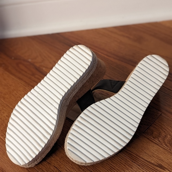 DV by Dolce Vita Emara Double Band Wedges - Picture 10 of 11